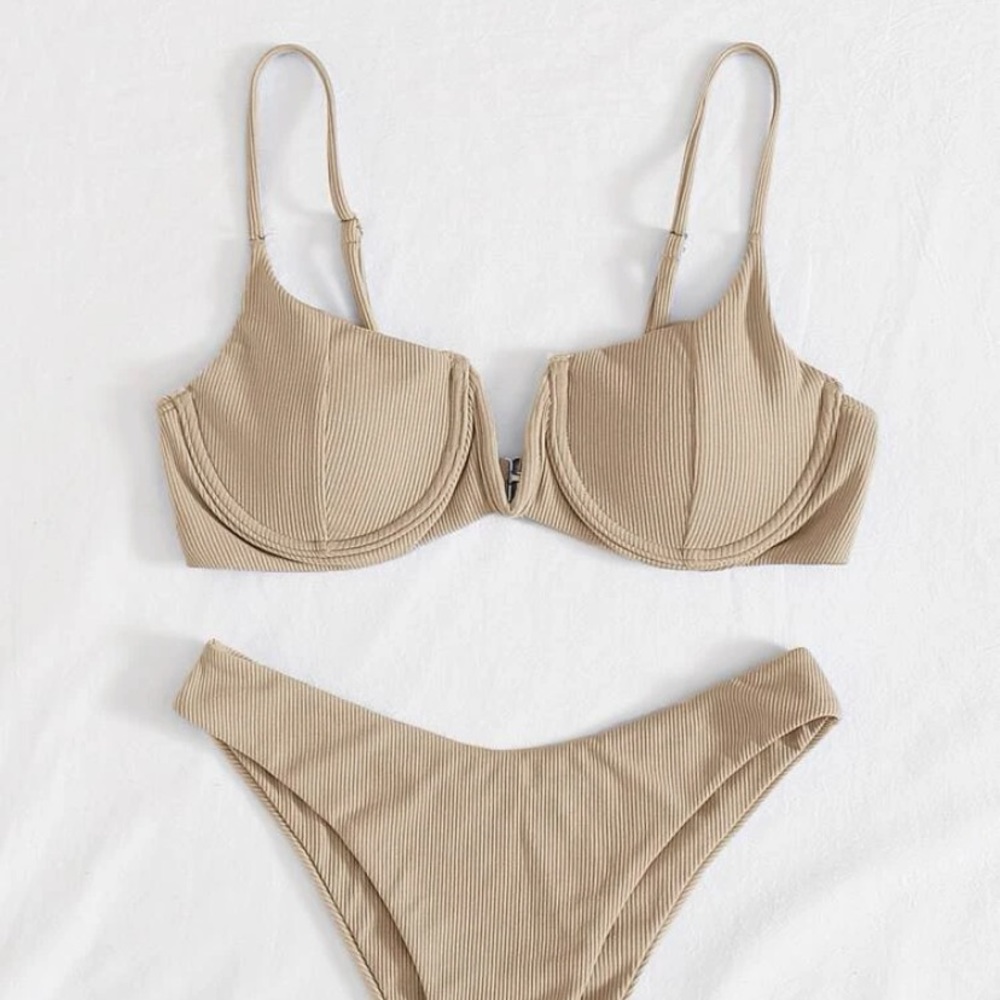 Beige underwire bikini